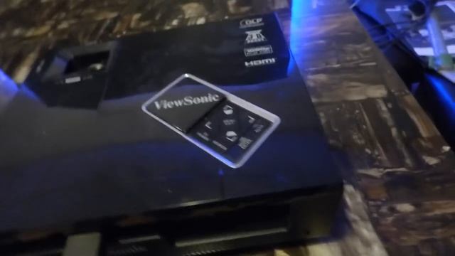 TURN JUST ABOUT ANY PROJECTOR INTO A SMART TV EVEN SHORT THROW! смотреть онлайн