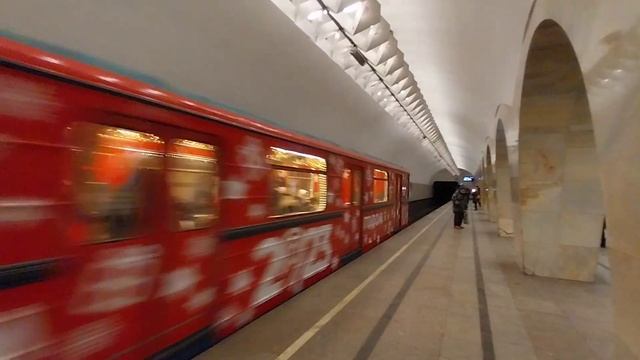 "Широкий угол обзора"! Новогодний Поезд "Еж3/Ем508Т" на ТКЛ! смотреть онлайн