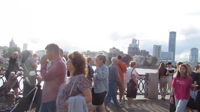 19.08.2023 Набережная Исети в День Города и мы со Светой смотреть онлайн