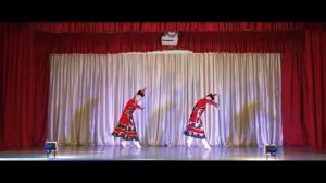 Танец "Тыва кыстар" в исполнении Чаяны Оюн и Кара-Кыс Сайын-оол