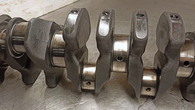 Коленвал M51 2242898 BMW Opel