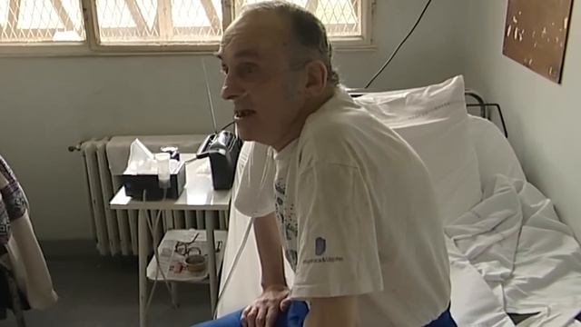 Explorer la vie des détenus âgés : défis, fragilité et espoir dans un centre de détention смотреть онлайн