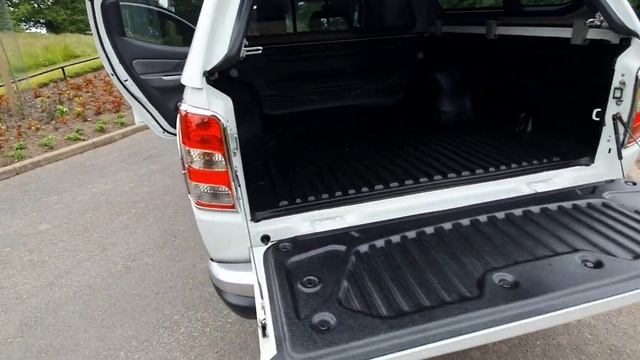 SW17 XKD - Mitsubishi L200 Barbarian Manual смотреть онлайн