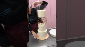 Сборка многоярусного торта с металлическим межъярусом «Кристалл»