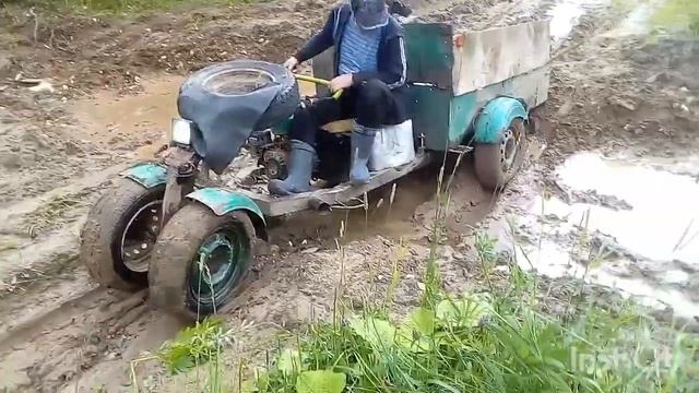 Вот по таким дорогам моей самоделке приходится ездить. смотреть онлайн