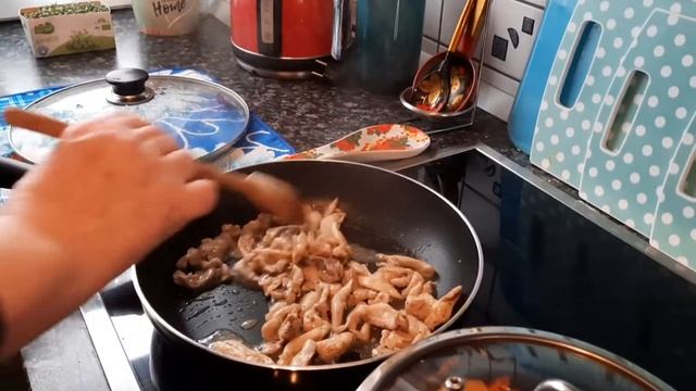 38. СУПЕР СЖИГАЮЩИЙ ЖИР СУП! С кокосовым молочком и куриным филе. 2 порции: 340ккал. 23гр. жира.