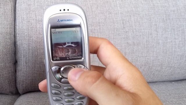 Mitsubishi M320 Recenzja , Dzwonki , Gry , Bateria , Demontaż i Omówienie telefonu z 2003 roku смотреть онлайн