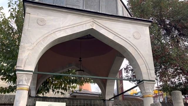 Могила (Тюрбе) Шехзаде Мехмеда. Сын Султана Сулеймана и Хюррем. По следам Великолепного Века смотреть онлайн