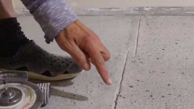 вскрываю трещины в полу алмазным диском подготовка под полиуретан. Новосибирск ✌️ смотреть онлайн