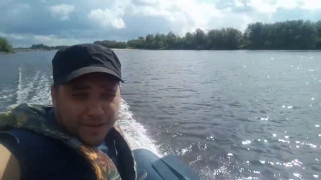?Ветерок 8 против ветерка 12 /// Замер скорости на ПВХ 330 смотреть онлайн