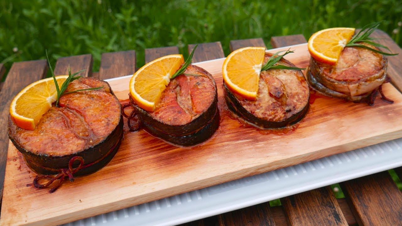 Самый ПОПУЛЯРНЫЙ РЕЦЕПТ РЫБЫ на УГЛЯХ ЭТОГО СЕЗОНА. Лучший ЛОСОСЬ в твоей жизни. смотреть онлайн