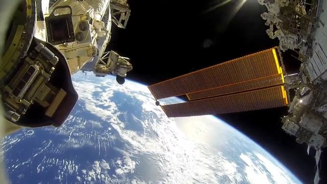 Жизни космонавта в космосе смотреть онлайн