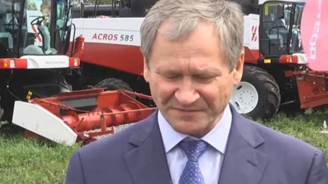 О проведении первой окружной выставки сельхозтехники "День Уральского поля" смотреть онлайн