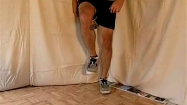 Anz' Trikz - Footwork - Footbag Tutorials смотреть онлайн