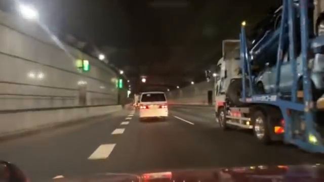 Серия 3. Экипаж Yakut в Токио (транзитная остановка по дороге в Малайзию) смотреть онлайн