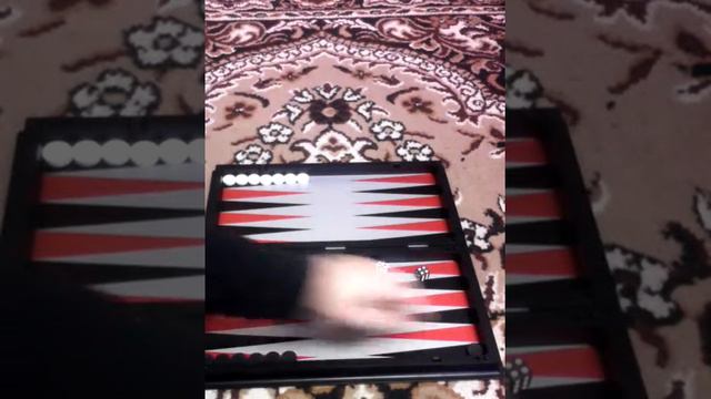 КАК И ГРАТЬ В НАРДЫ.ПОДПИСЫВАЙСЯ!!! смотреть онлайн