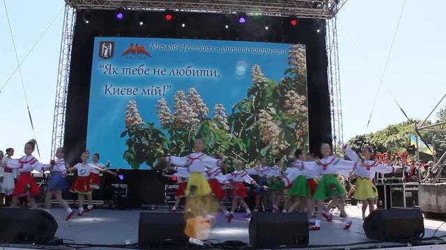Привітальний. Ансамбль "Дніпряночка". 26.05.2018. Співоче поле смотреть онлайн