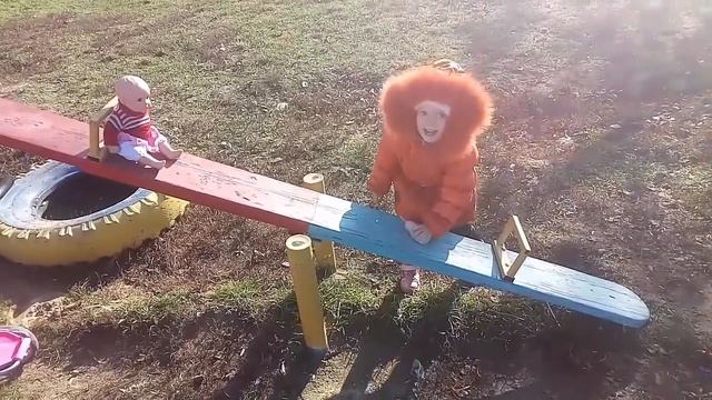 Софи гуляет с Анечкой👶, кушаем , спим ⭐Звёзды Мариника и Софи смотреть онлайн