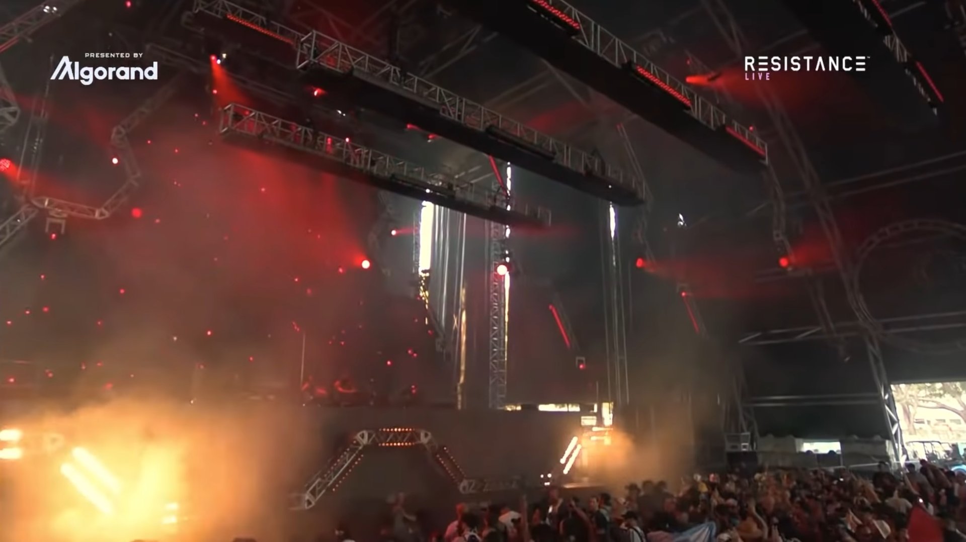 Adam Beyer Live at Ultra Resistance Megastructure Miami 2022 смотреть онлайн