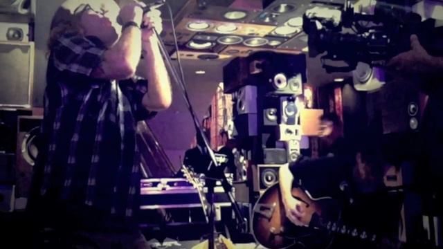 The Bicycle Thief (Bob Forrest & Josh Klinghoffer) - Boy At A Bus Stop - Live Reunion 2013 смотреть онлайн