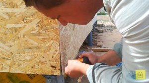 Строительство каркасной бани. Зашиваю стены листами ОСБ. Строим баню своими руками