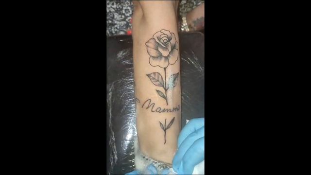 Best tattoo Rosa Con Scritta Mamma смотреть онлайн