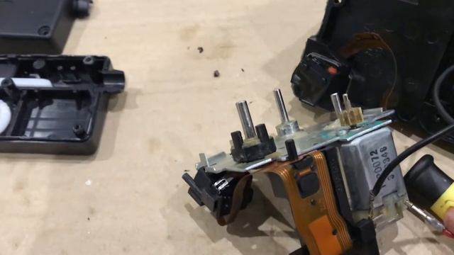 Ремонт замка двери Ford Fusion, замена мотора электропривода FC-280