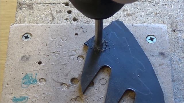 Сверлим быстрорез и другие инструм. стали сверлом по кафелю смотреть онлайн
