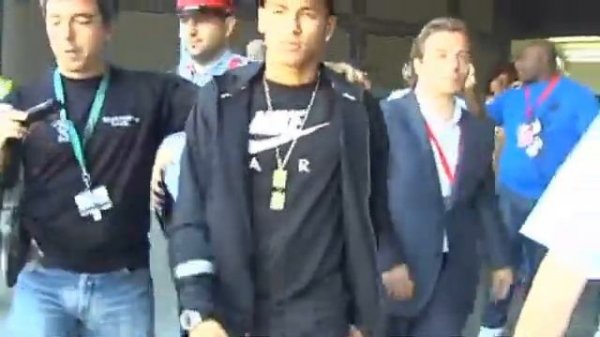 FC Barcelona-Llegada de Neymar a Barcelona!Неймар в Барселоне!Первое видео!