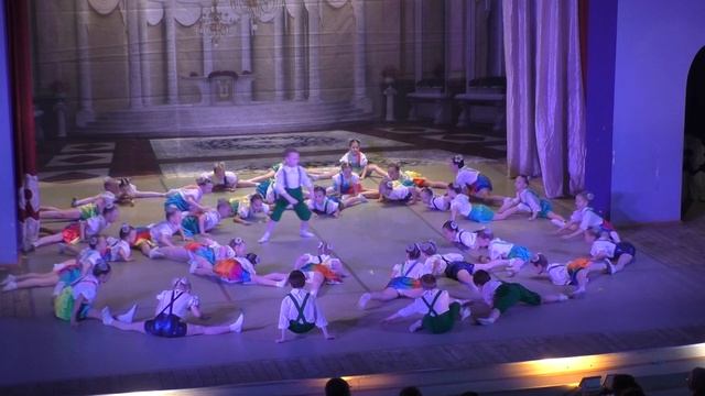 г. Дятьково ДДХШ, ансамбль танца "Хрусталинки" "Мульти-Пульти" смотреть онлайн