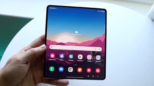 How To Use Samsung Galaxy Z Fold 4! (Complete Beginners Guide) смотреть онлайн