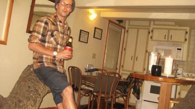 Семья строила дом и решила оставить дерево внутри. Спустя 30 лет оно заняло всё, только посмотрите! смотреть онлайн