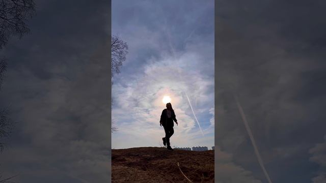 #shuffledance #cuttingshapes #dancer #танцы #шаффл #танцуем #танецнаулице #танец #дэнс #шаффлтанец смотреть онлайн