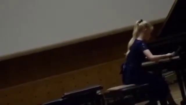 Исп. Ирина Пушкарёва 12 лет Ф  Лист Кампанелла из больших этюдов по Паганини_1