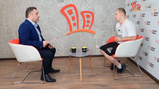 Nie każdy bohater nosi pelerynę - Konrad Szymanek смотреть онлайн