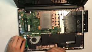 Asus X553M добавляем оперативку