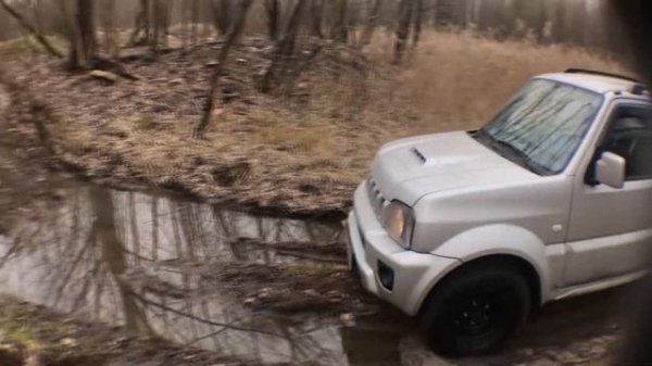 Нашли бездорожье в Крылатском. Джимни) Off-road Suzuki Jimny