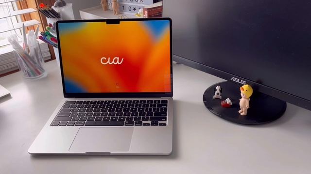 ? Silver Macbook Air M2 13in Unboxing : Setup, Customization, Stickers