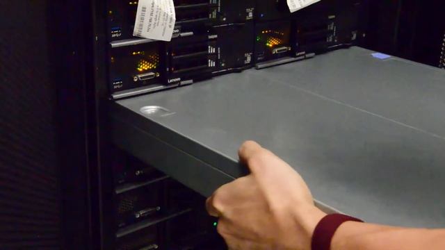 Lenovo ThinkSystem SN850 Install node смотреть онлайн