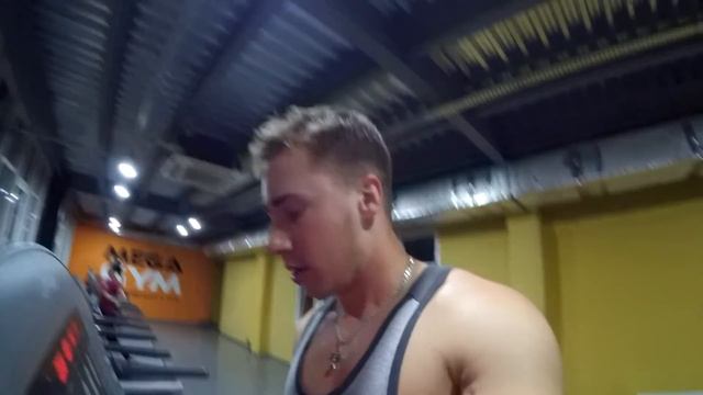 БЕССОНИЦА, ПОРА ДЕЛАТЬ КАРДИО, ВСТРЕТИЛ ПОДПИСЧИКОВ смотреть онлайн