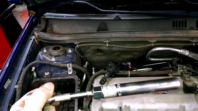 Spark plug replacement 2007-08 Chevrolet Cobalt 2.2L Saturn Tune up смотреть онлайн