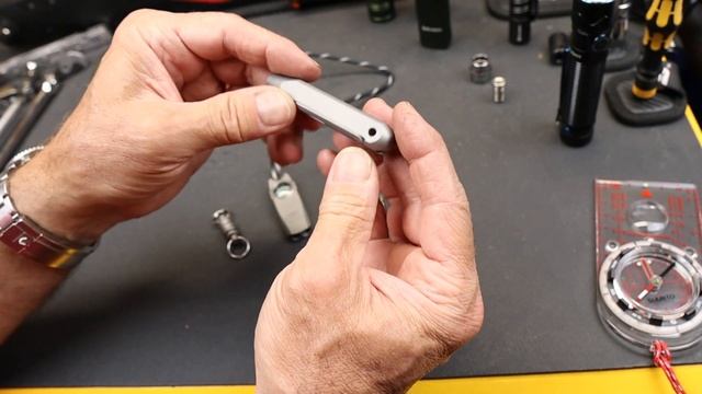 New Titanium Otacle: Bit Driver, Whistle with Compass, and Releasable Keychain смотреть онлайн