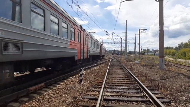 "Полная составность!!!" ЭД4МК-0029 рейсом Савёлово-Савёловский вокзал прибывает на станцию Дмитров. смотреть онлайн