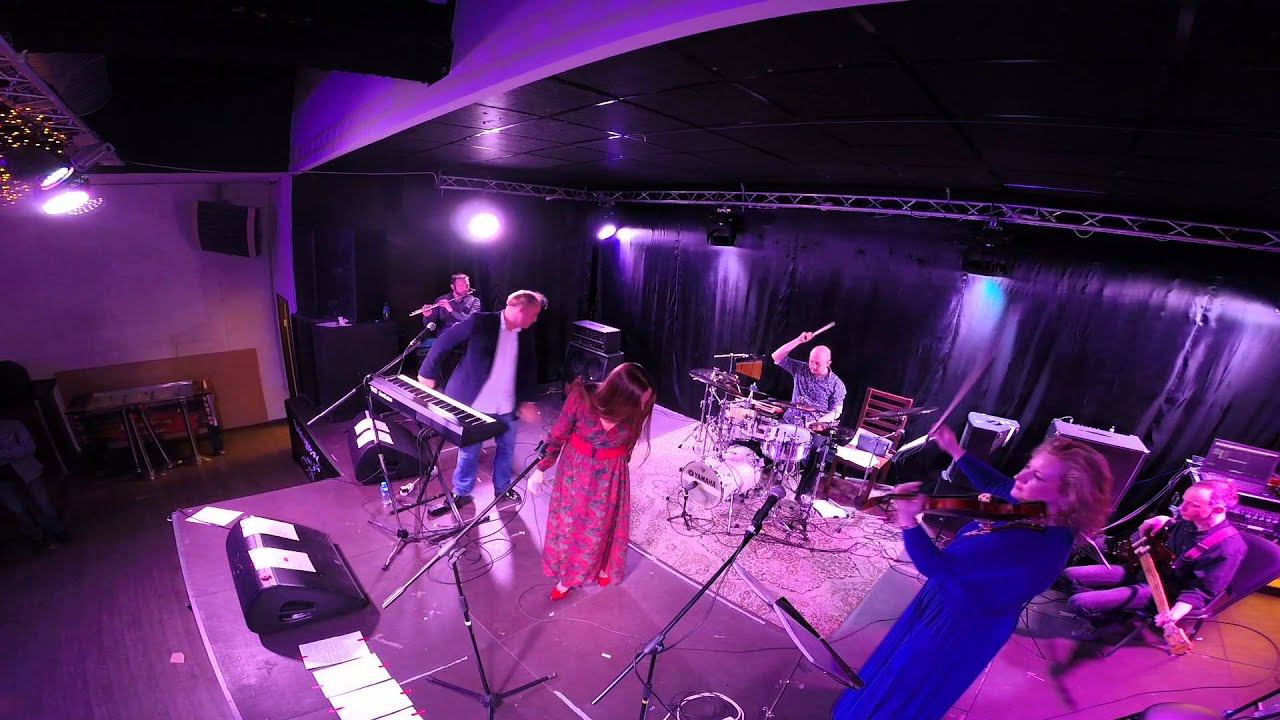 King Daughter, Scottish Dance Caprice Glastonberry смотреть онлайн