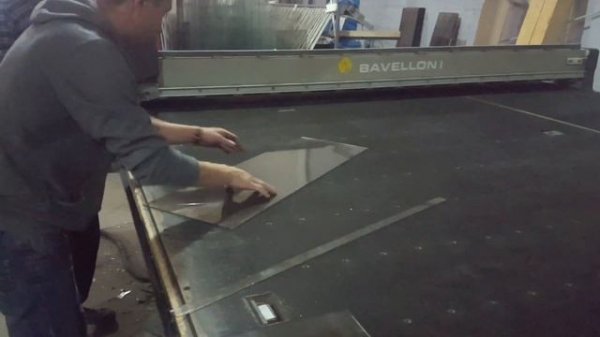 Резка стекла Robax для камина - арка