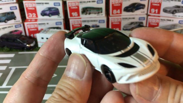 unbox Tomica 104 - Lotus Evora GTE Die-cast Car (00743) смотреть онлайн