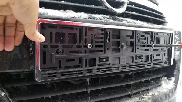 Замена рамки номерного знака