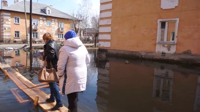 видео потопа в серовском дворе смотреть онлайн
