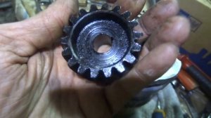 Шестерня герцог и обычная.Разница шума(генератор мото Урал).