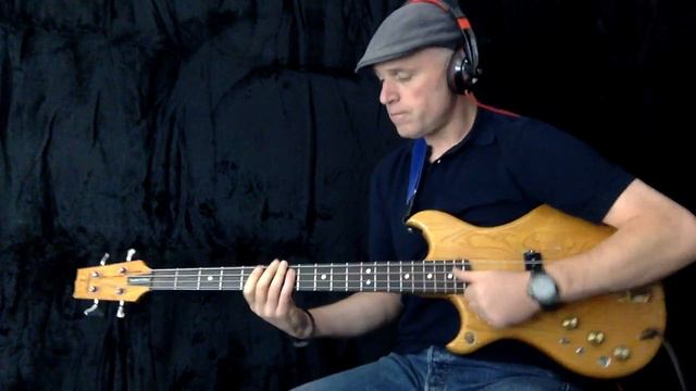 Slap Bass Lesson смотреть онлайн